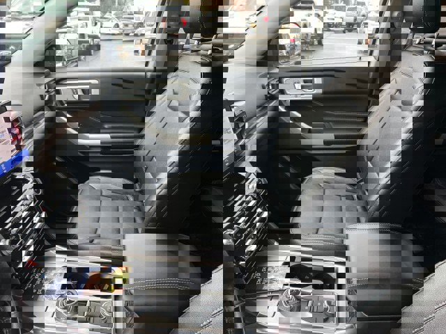 Certified 2023 Ford Explorer Limited w/ Equipment Group 301A image 19