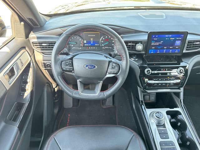 Certified 2024 Ford Explorer ST-Line w/ Class IV Trailer Tow Package RWD image 14