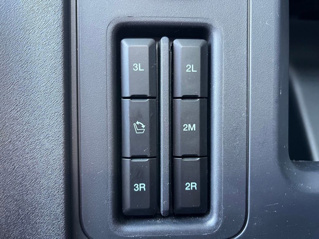 Certified 2025 Ford Expedition Max Platinum image 11