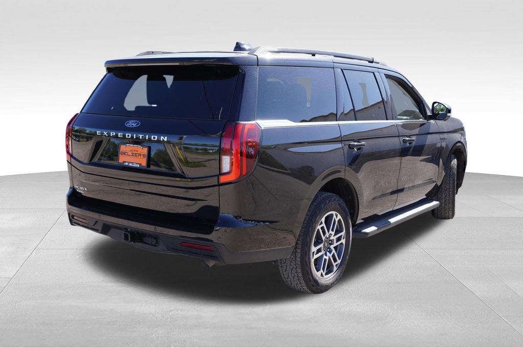 Certified 2025 Ford Expedition Active AWD/4WD image 5