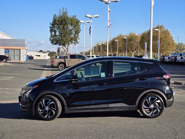 Used 2023 Chevrolet Bolt LT w/ Infotainment Package FWD image 7