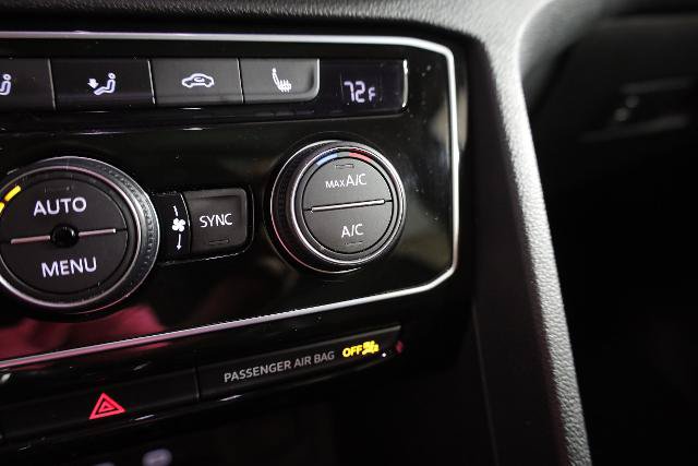 Used 2022 Volkswagen Atlas SEL AWD/4WD image 25