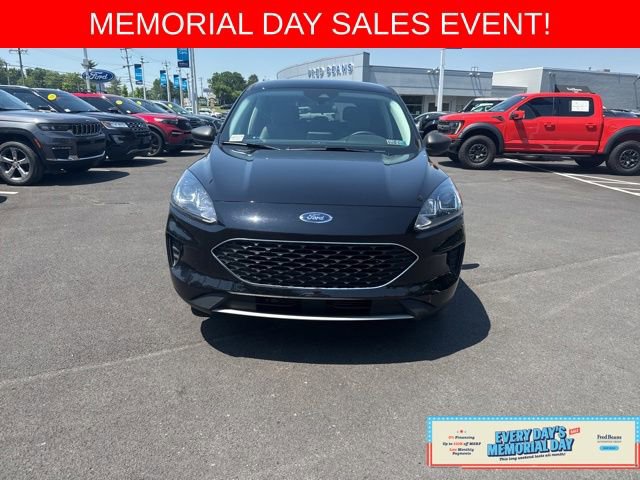 Certified 2022 Ford Escape SE w/ Convenience Package AWD/4WD image 2