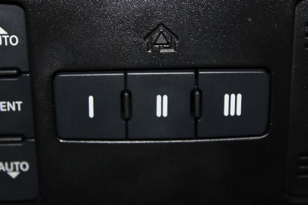 Used 2020 Jeep Grand Cherokee Altitude image 47