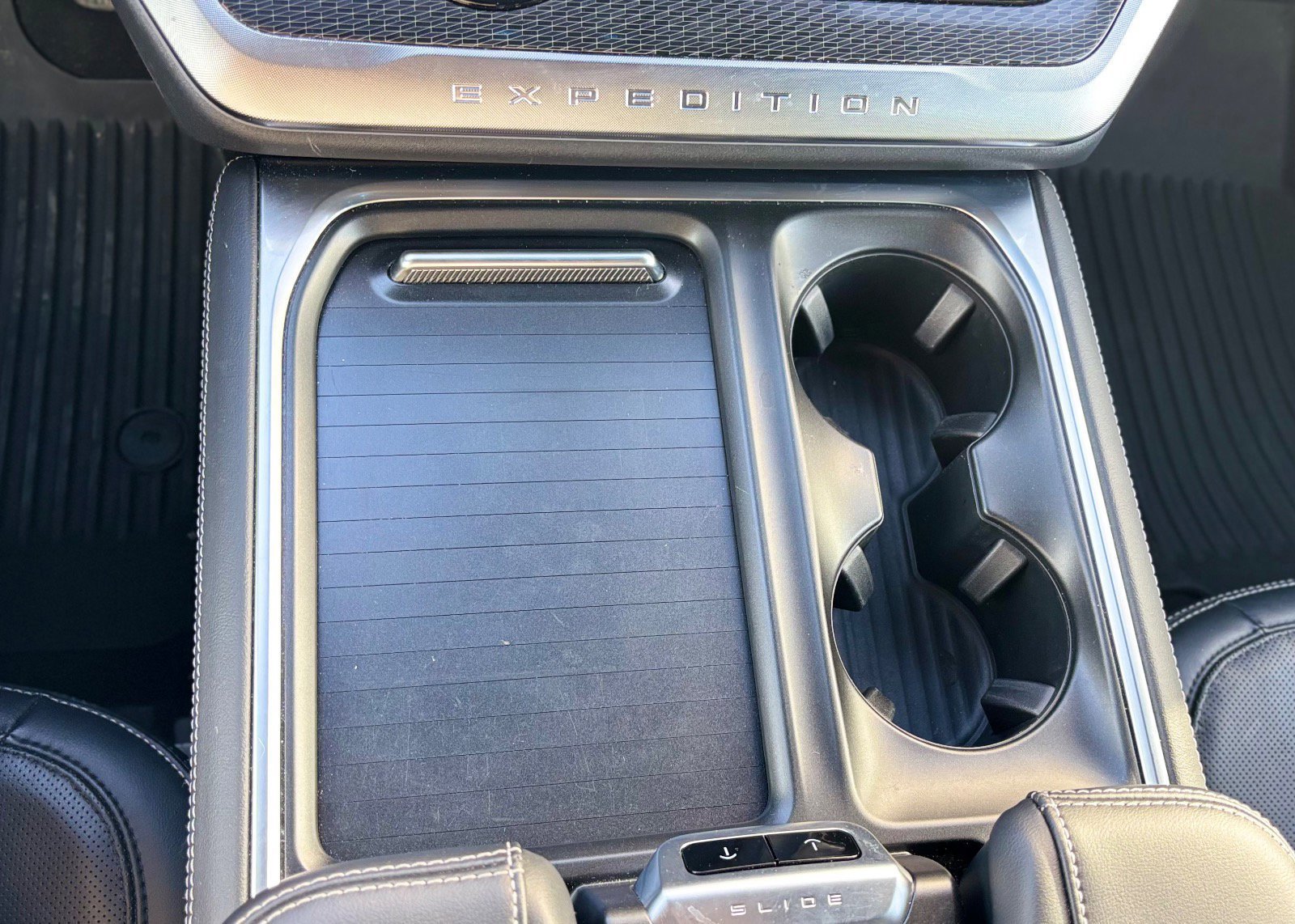 Certified 2025 Ford Expedition Max Platinum w/ Stealth Performance Package image 80