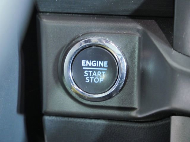 Certified 2025 Ford F150 Tremor w/ Tow/Haul Package AWD/4WD image 32