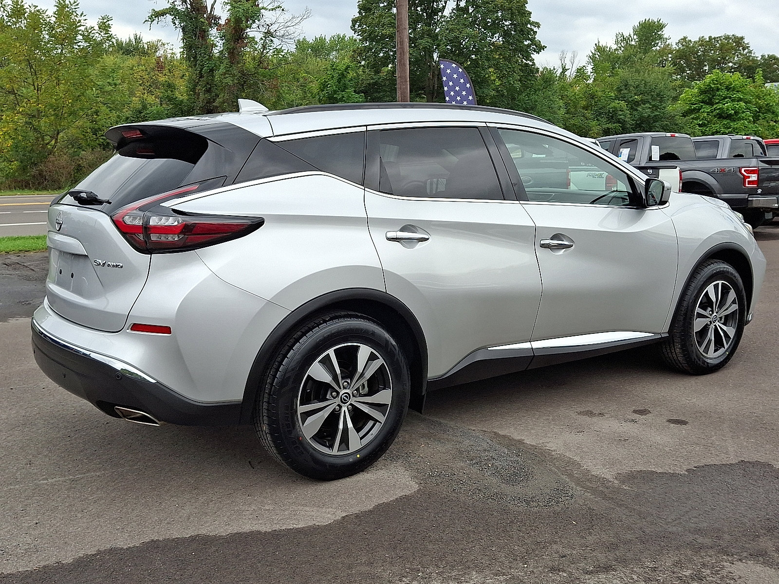 Used 2023 Nissan Murano SV image 11