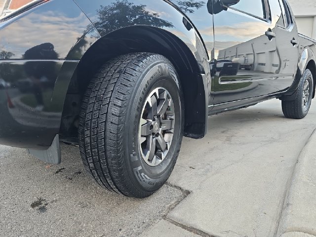Used 2018 Nissan Frontier PRO-4X AWD/4WD image 28