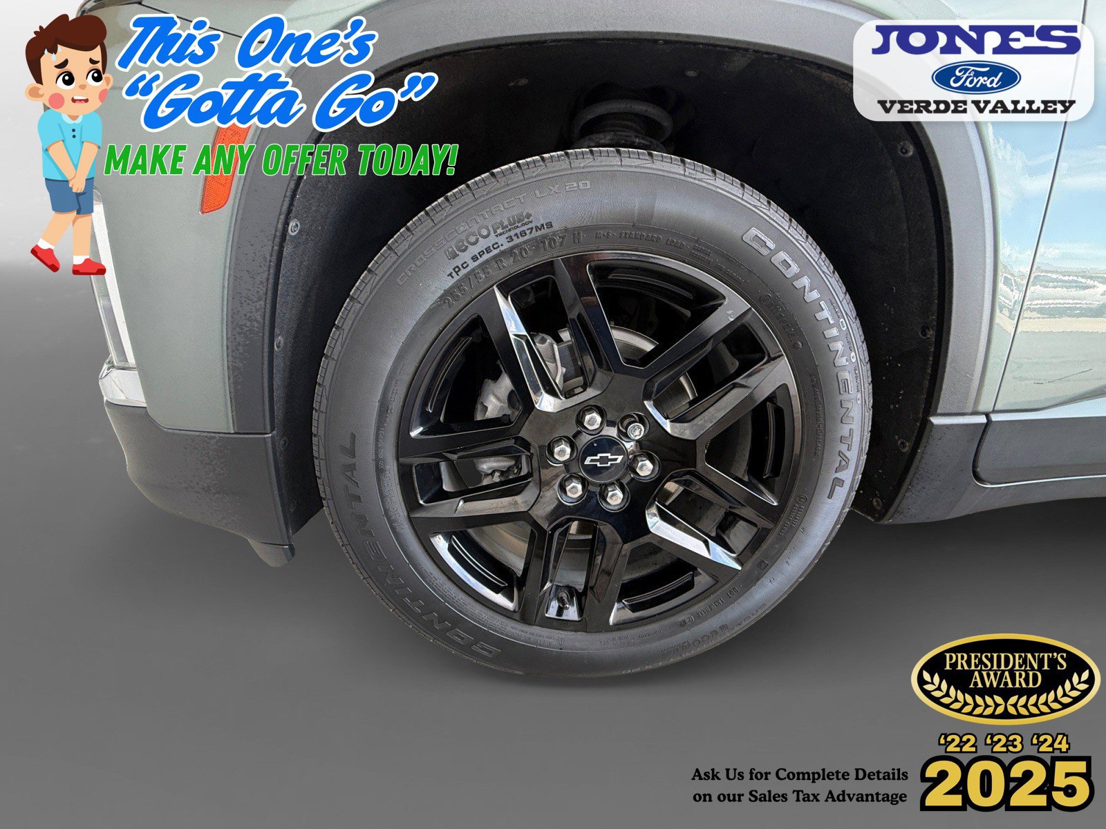 Used 2023 Chevrolet Traverse LT AWD/4WD image 12