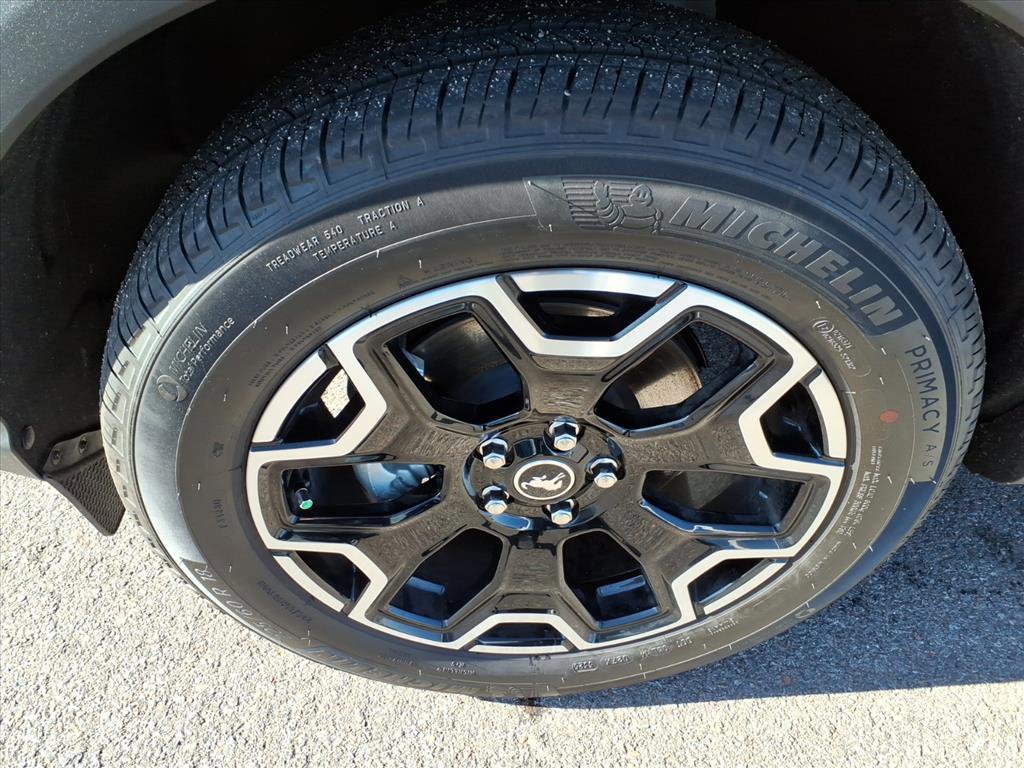 Certified 2025 Ford Bronco Sport Outer Banks w/ Outer Banks Tech Package+ image 4