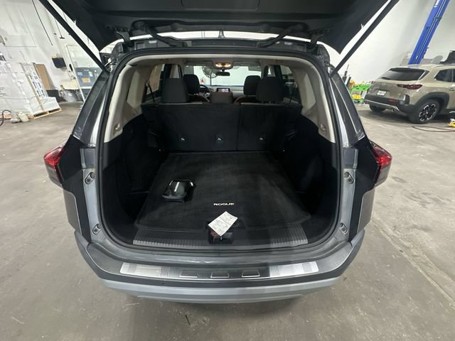 Used 2021 Nissan Rogue SV AWD/4WD image 26