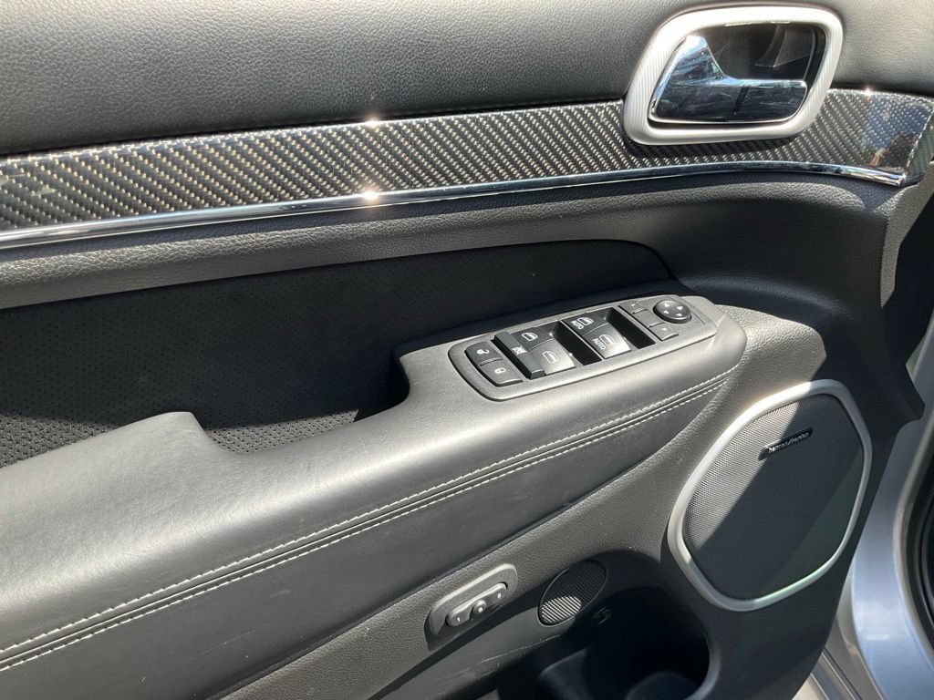 Used 2018 Jeep Grand Cherokee SRT AWD/4WD image 16