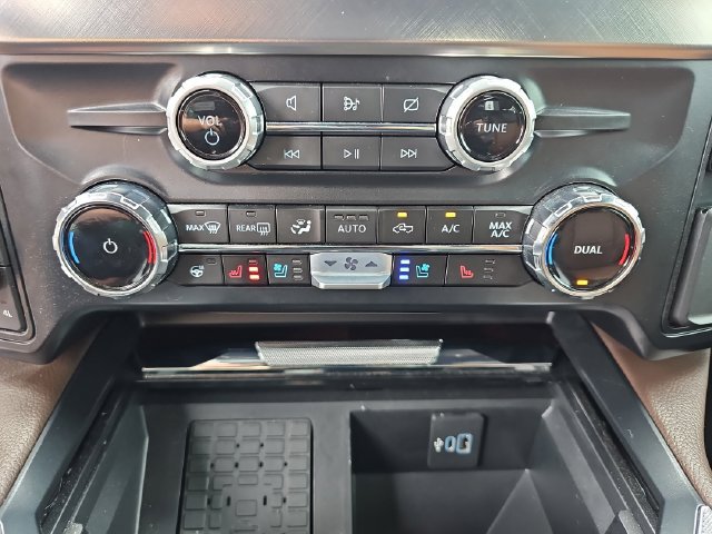 Certified 2024 Ford F250 King Ranch w/ Chrome Package AWD/4WD image 28