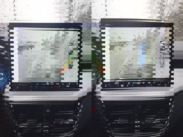 Certified 2024 Ford Escape Platinum image 18