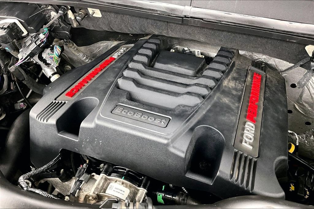 Certified 2018 Ford F150 Raptor w/ Equipment Group 801A Mid AWD/4WD image 35