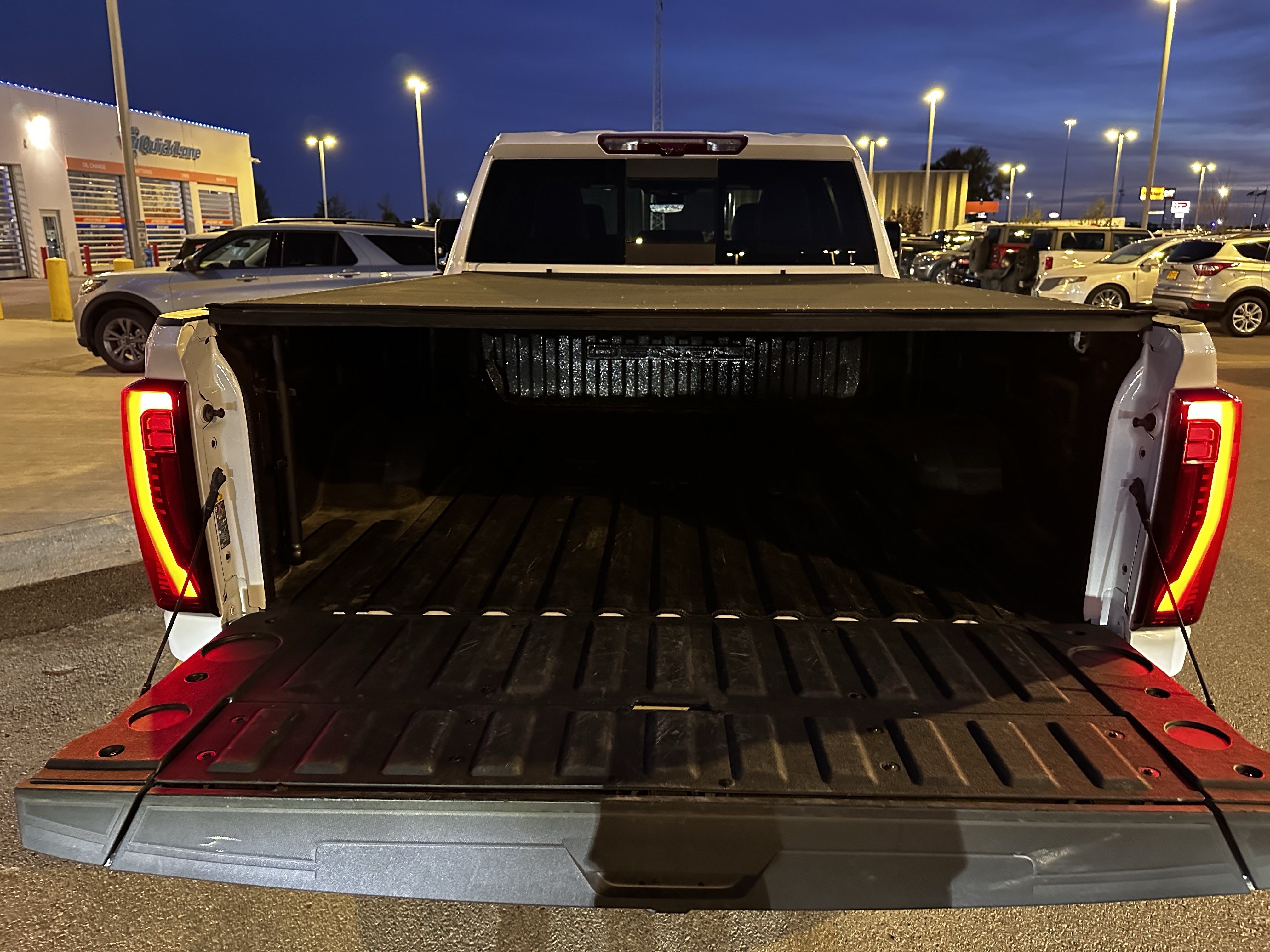 Used 2024 GMC Sierra 2500 Denali Ultimate AWD/4WD image 12