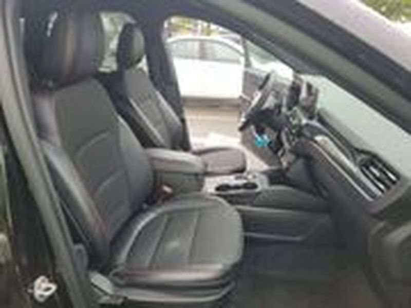 Certified 2026 Ford Escape ST-Line AWD/4WD image 9