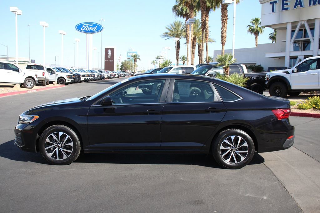 Used 2022 Volkswagen Jetta S FWD image 4