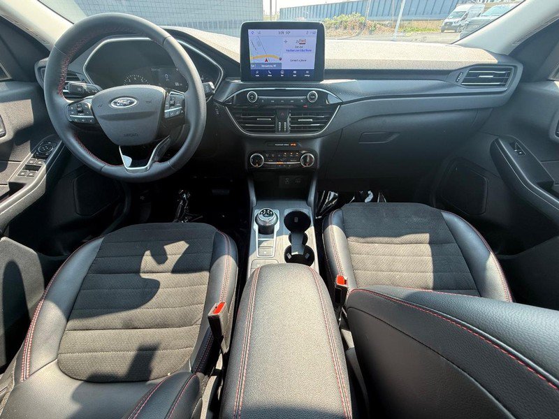 Certified 2022 Ford Escape SEL w/ SEL Stealth AWD Package image 17
