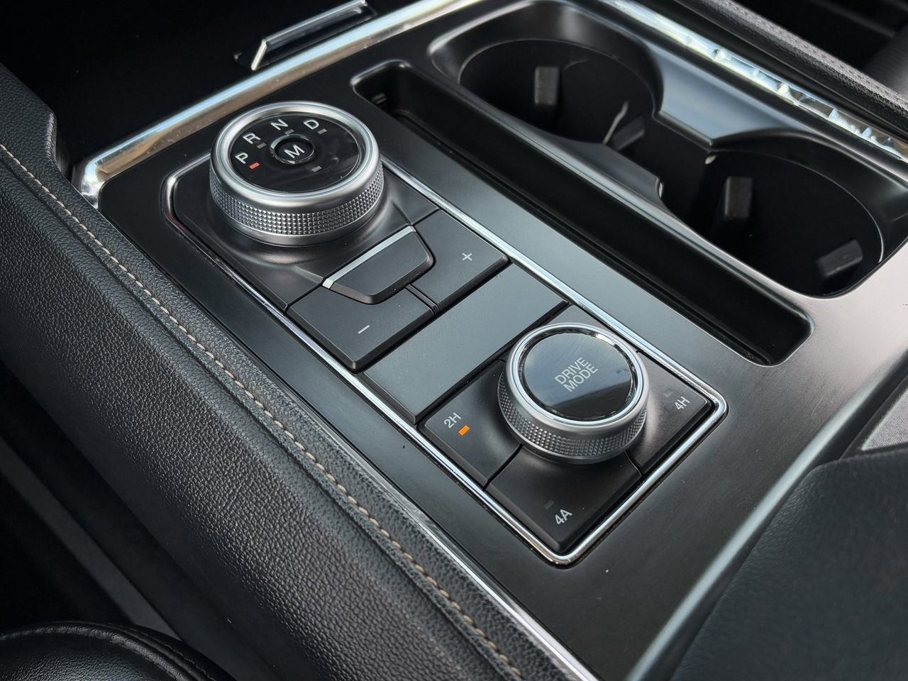 Certified 2024 Ford Expedition XLT image 19