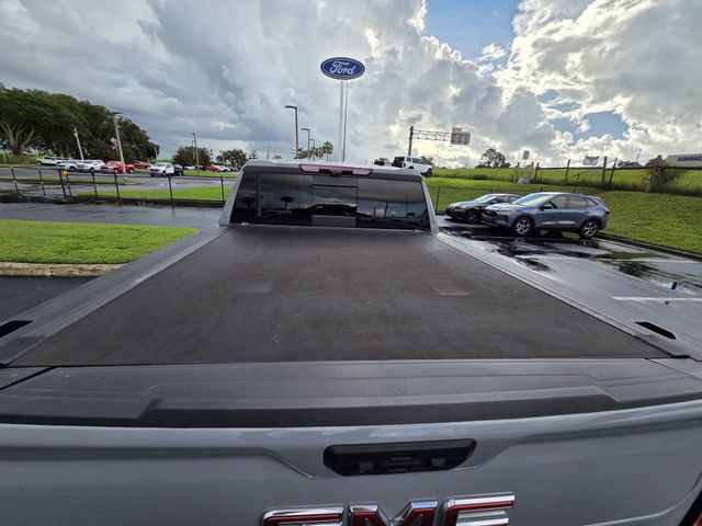 Used 2024 GMC Sierra 1500 AT4 w/ Technology Package AWD/4WD image 7