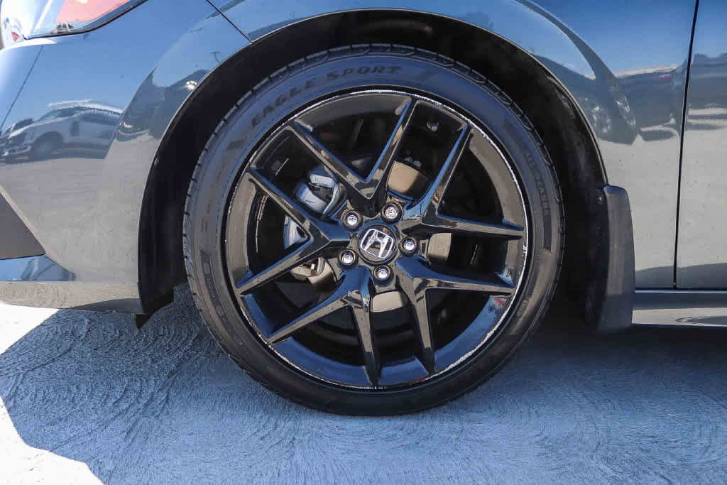 Used 2023 Honda Civic Sport image 11