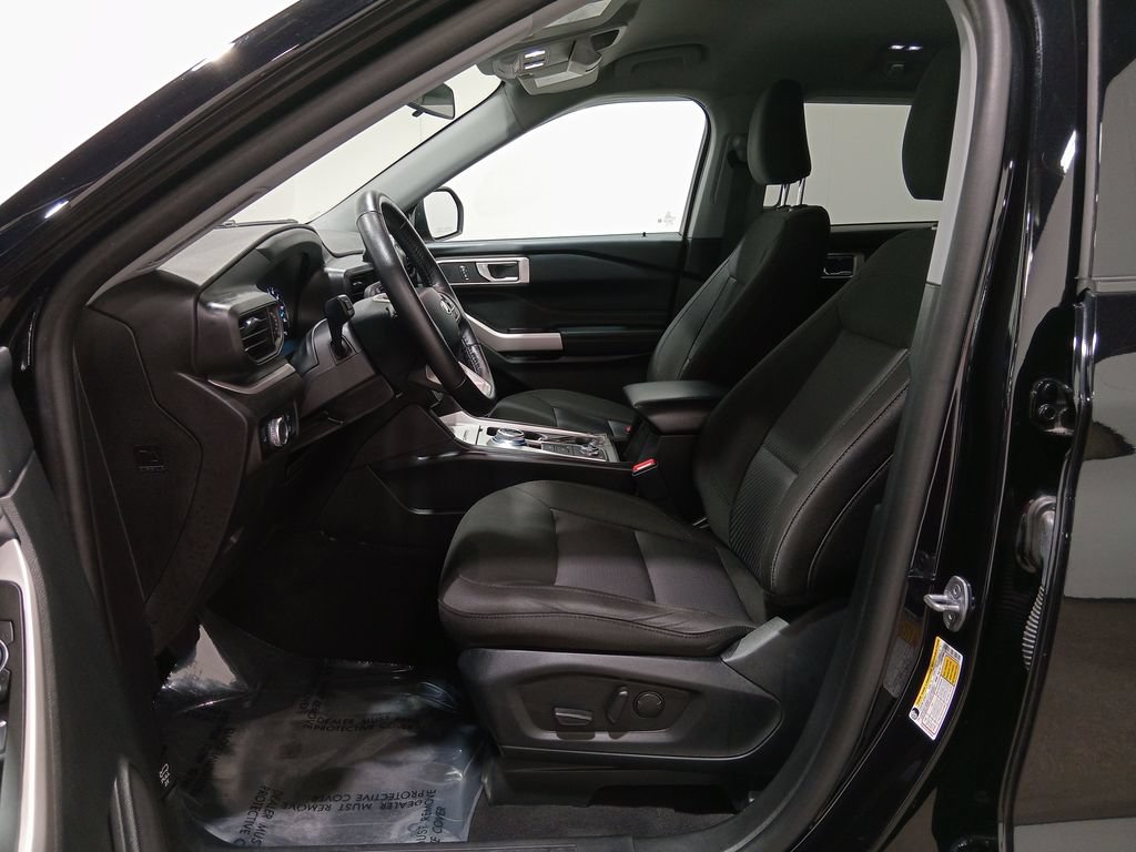 Certified 2024 Ford Explorer XLT AWD/4WD image 16