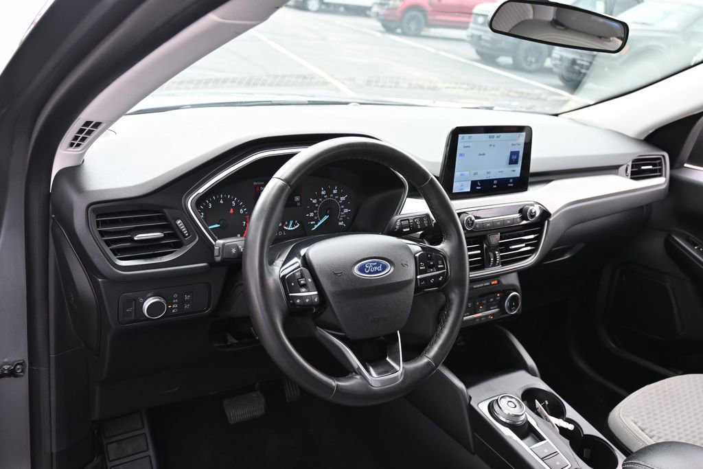 Certified 2022 Ford Escape SE w/ Convenience Package FWD image 18