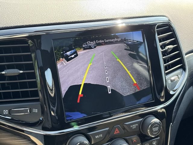 Used 2021 Jeep Grand Cherokee Laredo X RWD image 31