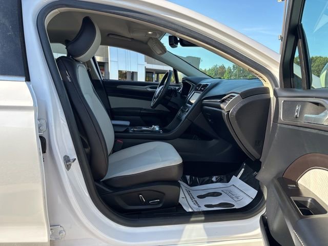 Certified 2019 Ford Fusion SE w/ Equipment Group 151A FWD image 21