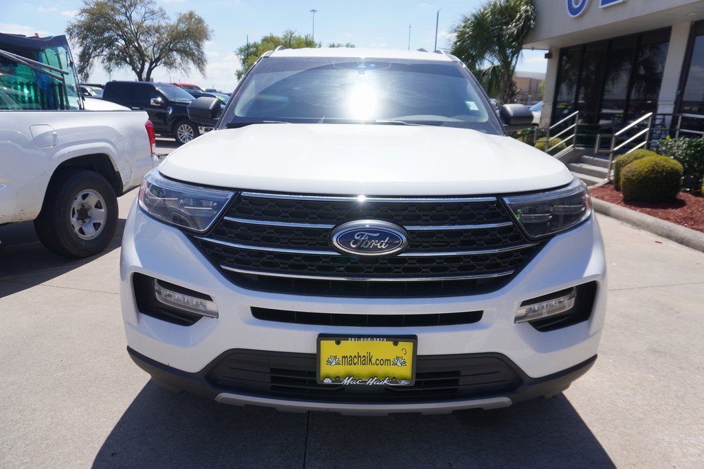 Certified 2023 Ford Explorer XLT w/ Equipment Group 202A image 2