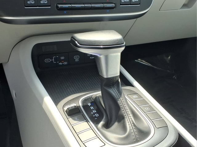 Used 2025 Hyundai Kona SEL AWD/4WD image 17
