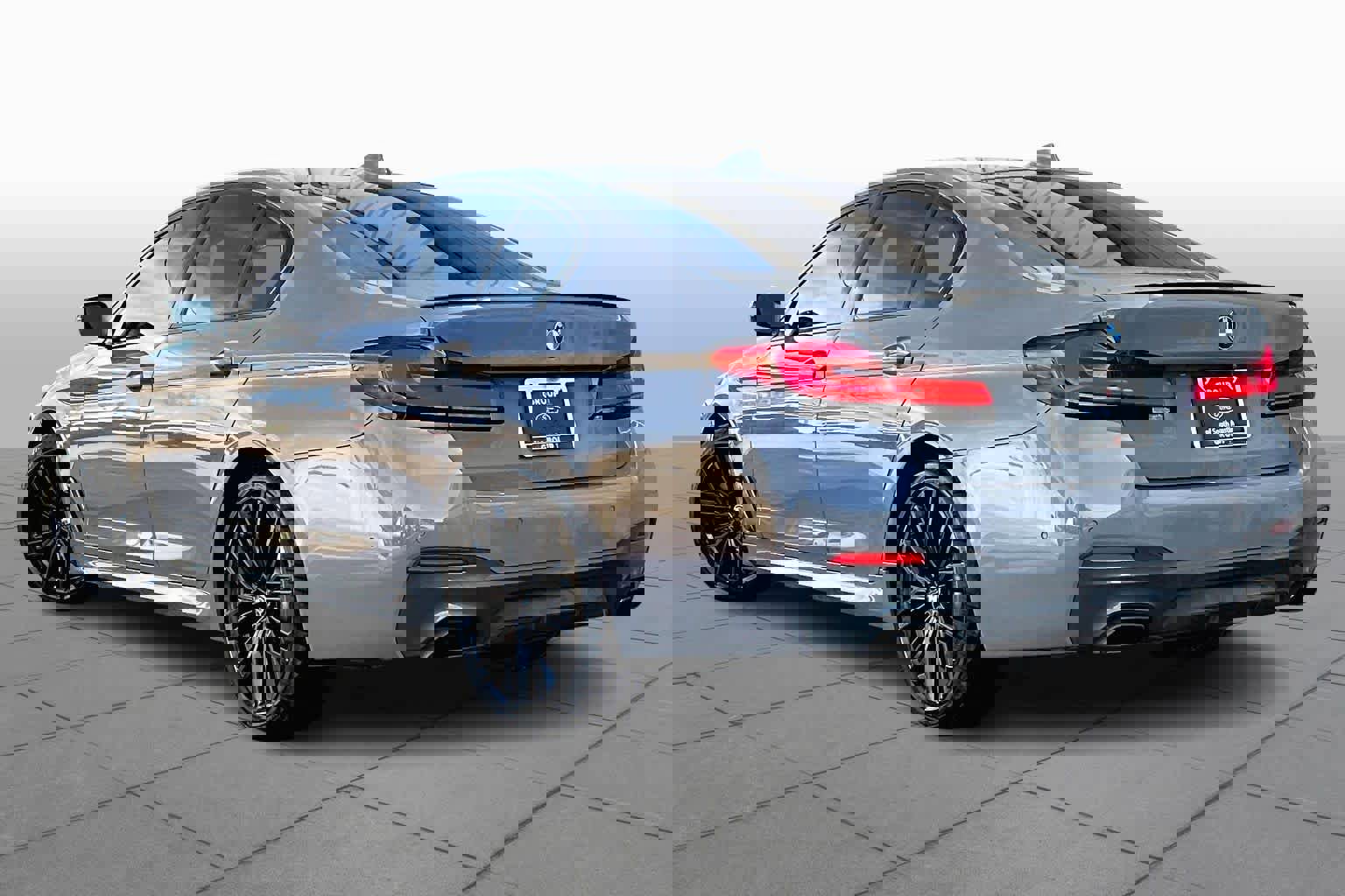 Used 2021 BMW 540i w/ M Sport Package image 4