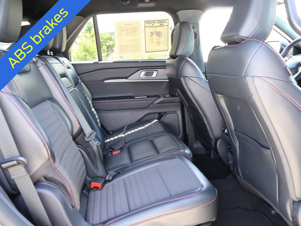 Certified 2025 Ford Explorer ST-Line w/ ST-Line Street Pack AWD/4WD image 13