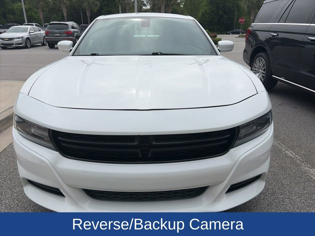 Used 2019 Dodge Charger SXT RWD image 2