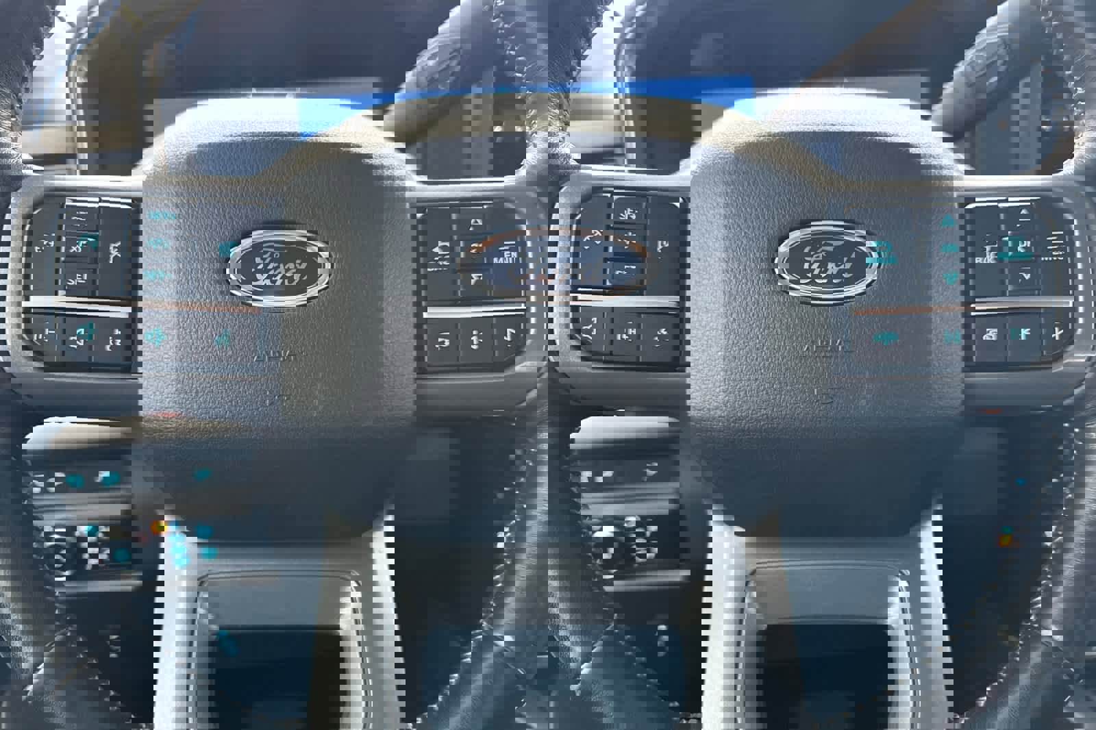 Certified 2024 Ford F350 Lariat w/ Black Appearance Package image 21