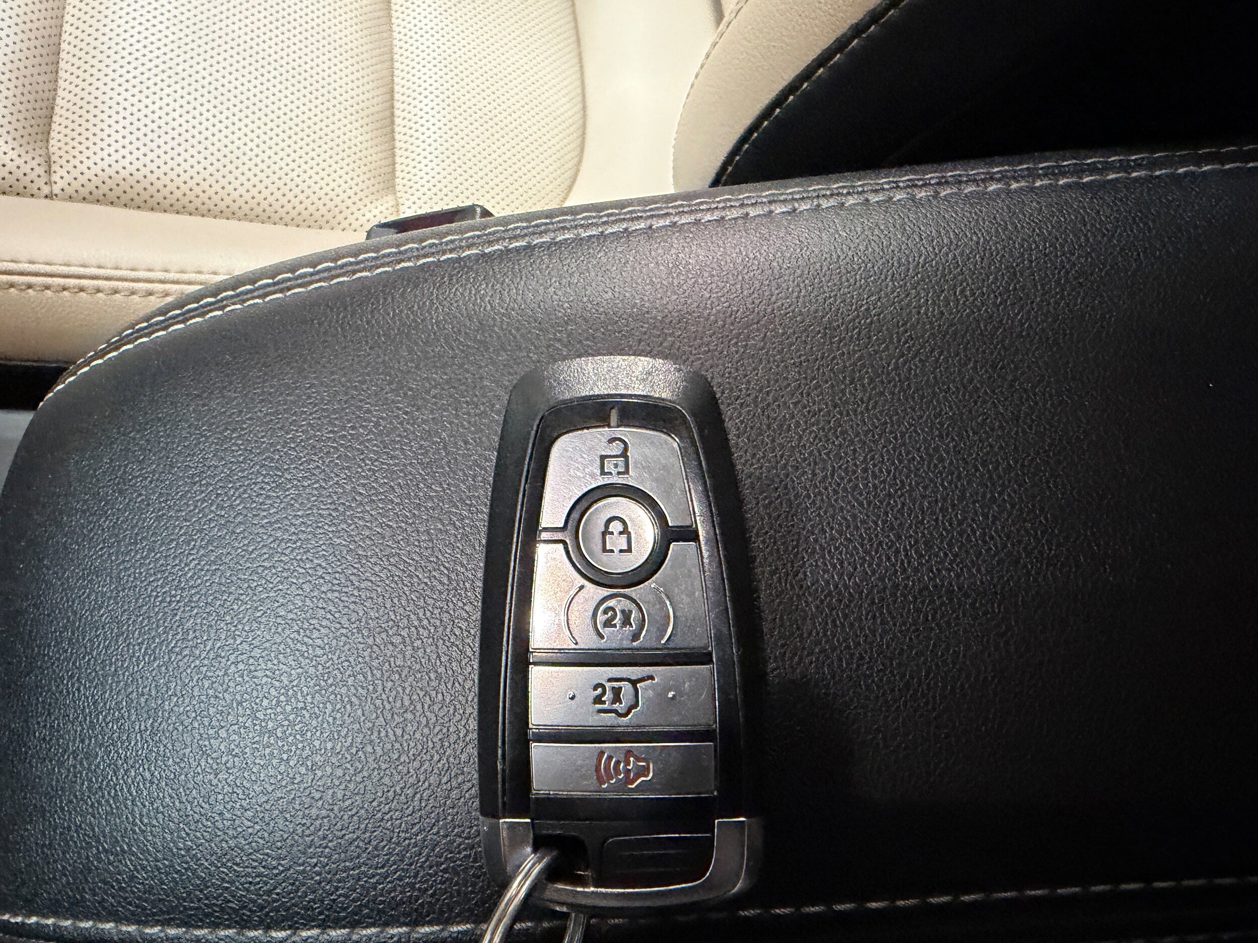 Certified 2021 Ford Escape Titanium FWD image 38