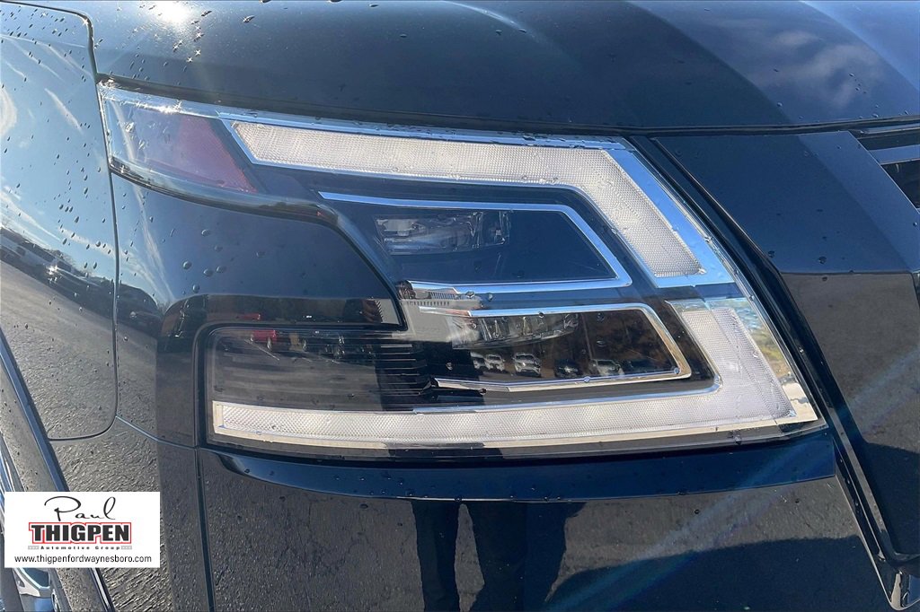Used 2023 Nissan Armada SL w/ Midnight Edition Package image 29