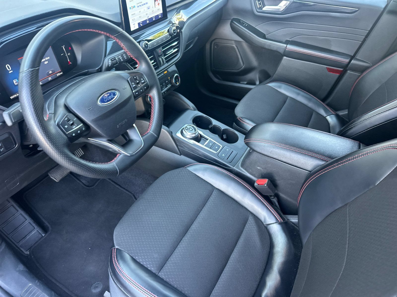 Certified 2025 Ford Escape ST-Line FWD image 9