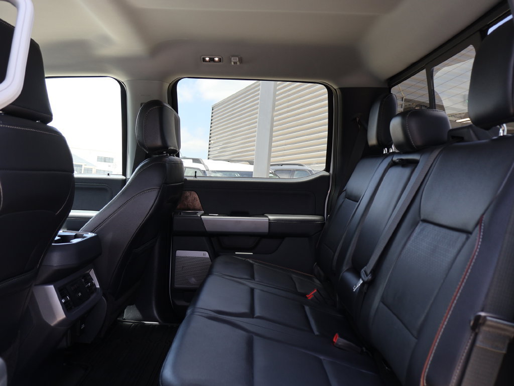 Certified 2024 Ford F250 Lariat w/ FX4 Off-Road Package AWD/4WD image 19
