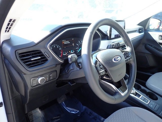 Certified 2022 Ford Escape SE w/ SE Sport Appearance Package image 14