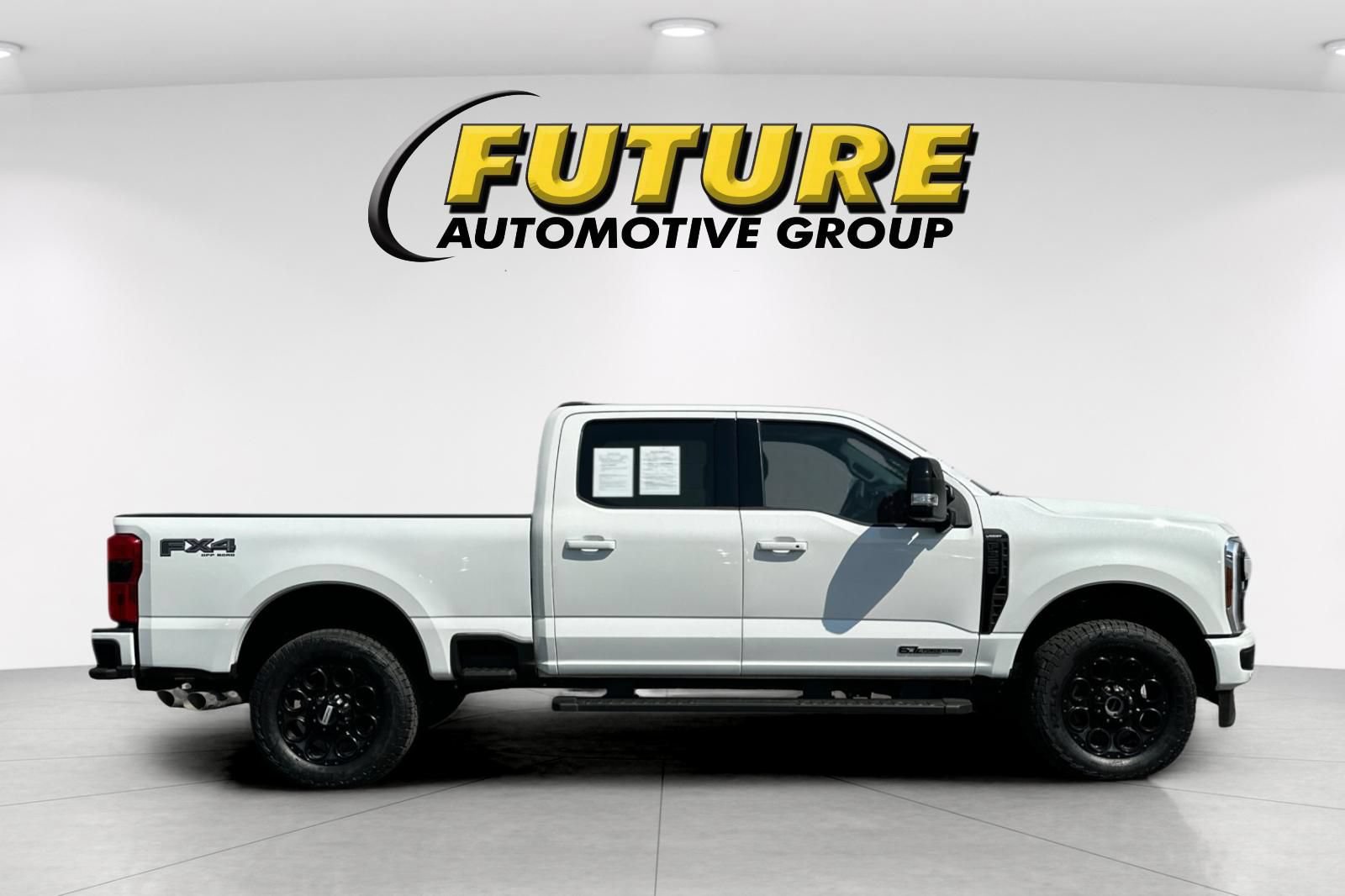 Certified 2025 Ford F350 Lariat w/ Lariat Ultimate Package AWD/4WD image 2