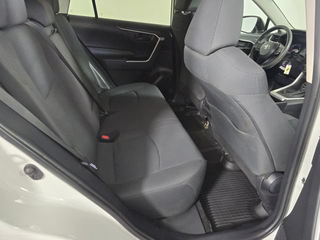 Used 2021 Toyota RAV4 LE w/ Carpet Mat Package (TMS) FWD image 14