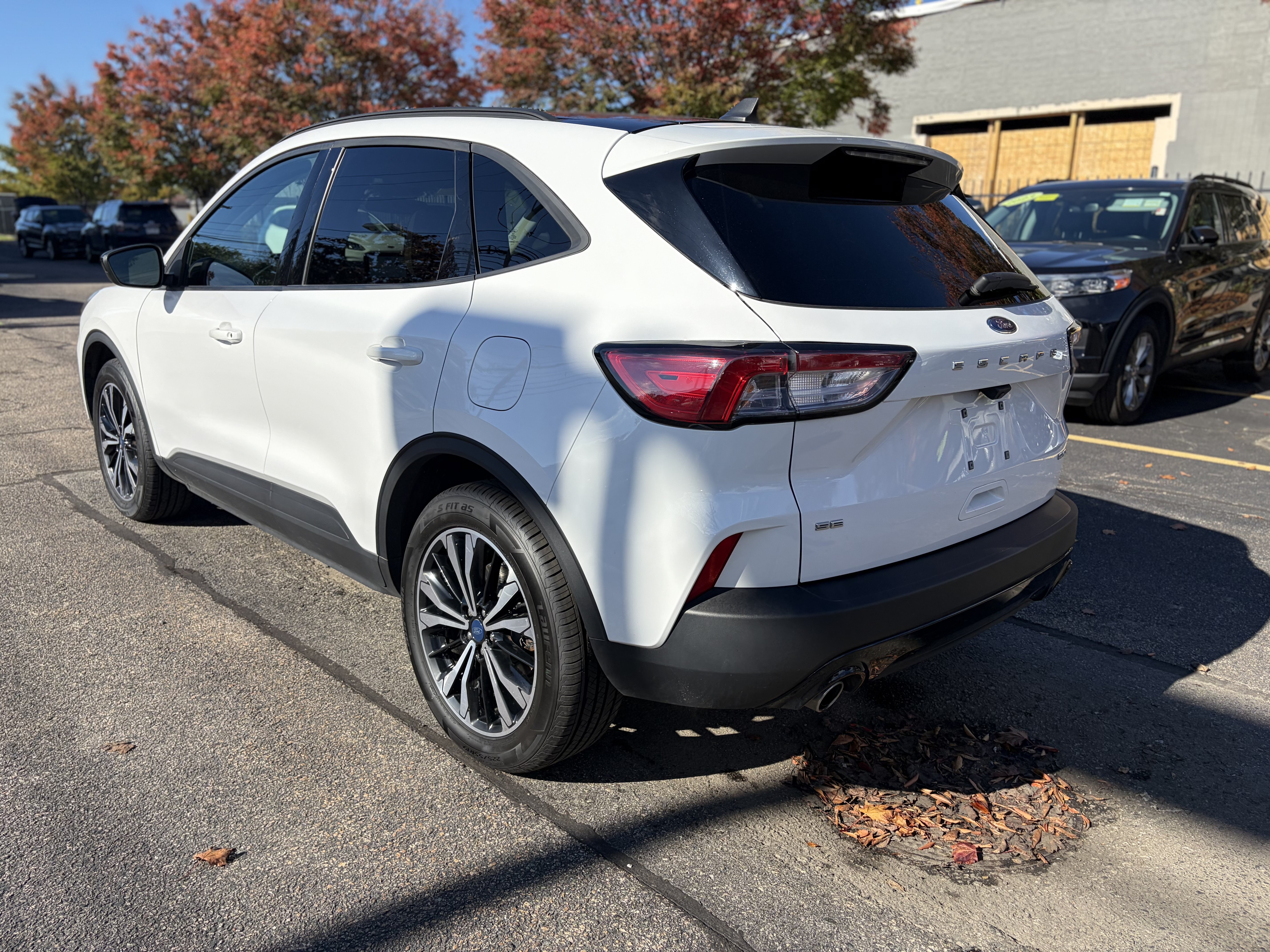 Certified 2022 Ford Escape SE w/ SE Sport Appearance Package AWD/4WD image 7
