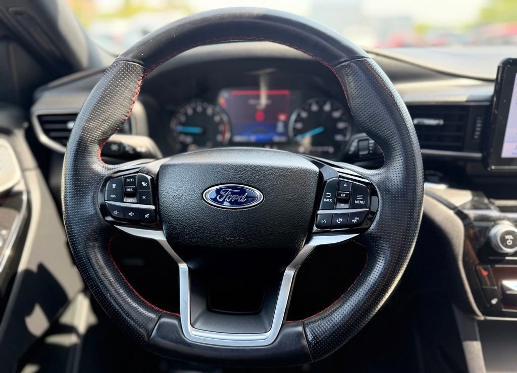 Certified 2022 Ford Explorer ST-Line AWD/4WD image 15