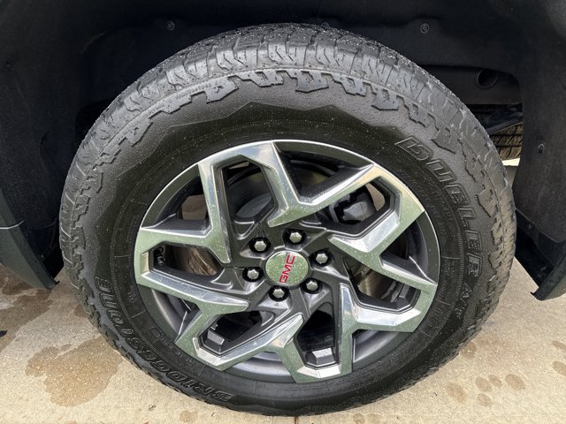 Used 2023 GMC Sierra 1500 SLT w/ SLT Premium Package AWD/4WD image 11