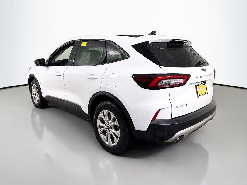Certified 2025 Ford Escape Active image 3