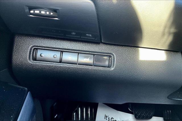 Used 2023 Nissan Pathfinder SL image 35