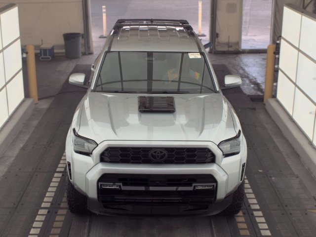Used 2025 Toyota 4Runner TRD Sport AWD/4WD image 17