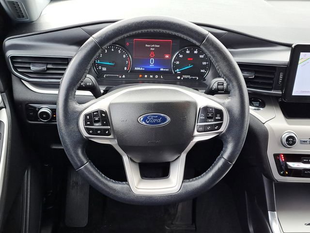 Certified 2022 Ford Explorer XLT w/ Equipment Group 202A image 28